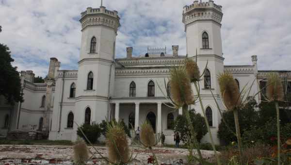 Палац Замойських у Козлувку